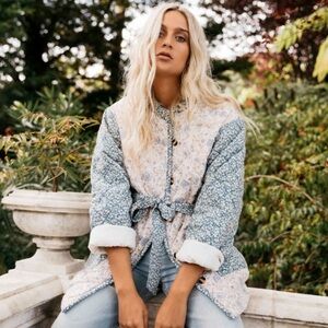 BILLABONG •SOLD OUT• Perfect Match Quilted Floral Jacket Shacket Size Large